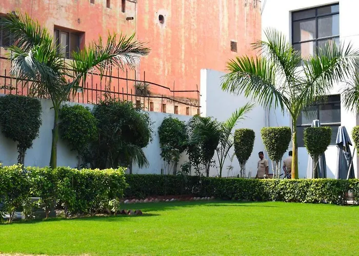 Hotel Grenville Gurgaon