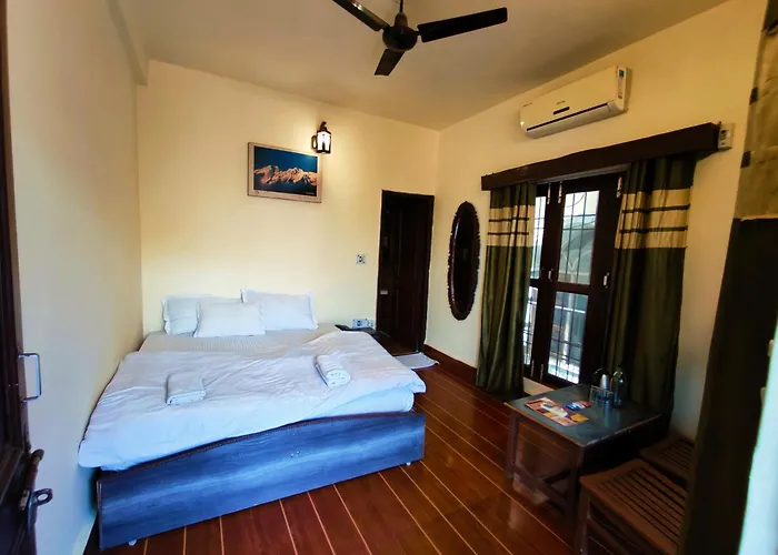 Hill Top Swiss Cottage Rishīkesh