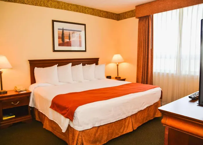 Country Inn & Suites By Radisson, London South, On
