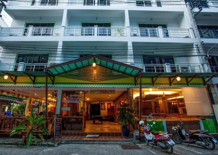 Triple Rund Place Hotel