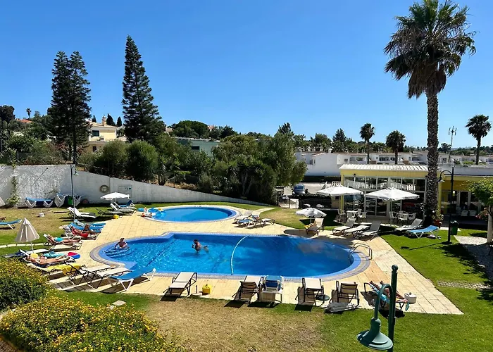 Apartamentos Santa Teresinha Alvor