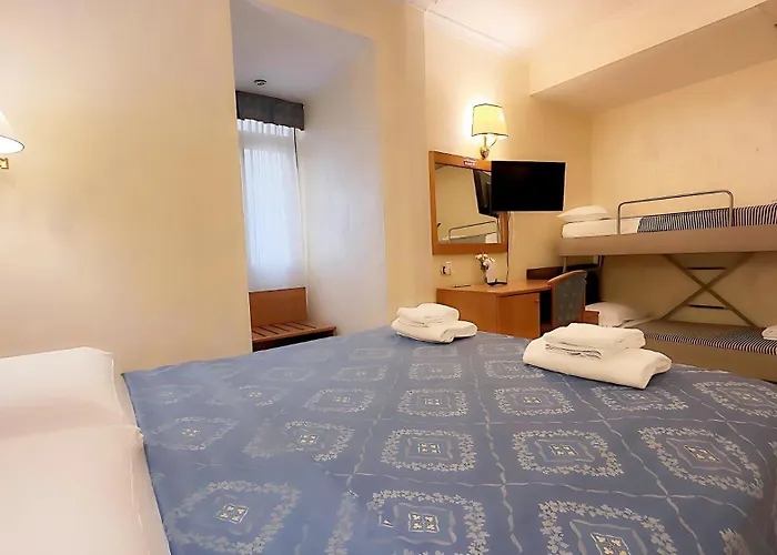 Baltik Guesthouse Rom