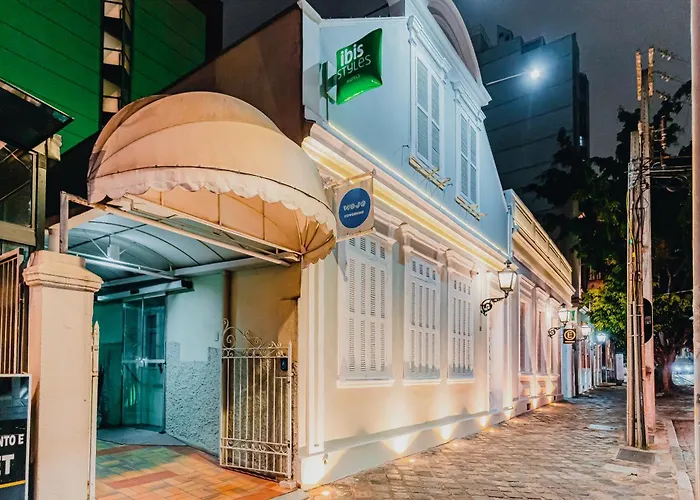 Ibis Styles Curitiba Centro Civico Hotel