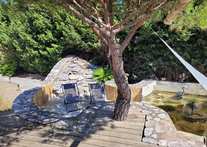 15' Cité de Carcassonne, chambre au calme, petit-déjeuner et jacuzzi en supplément Malves-en-Minervois