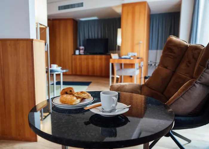 Peakture Hotel