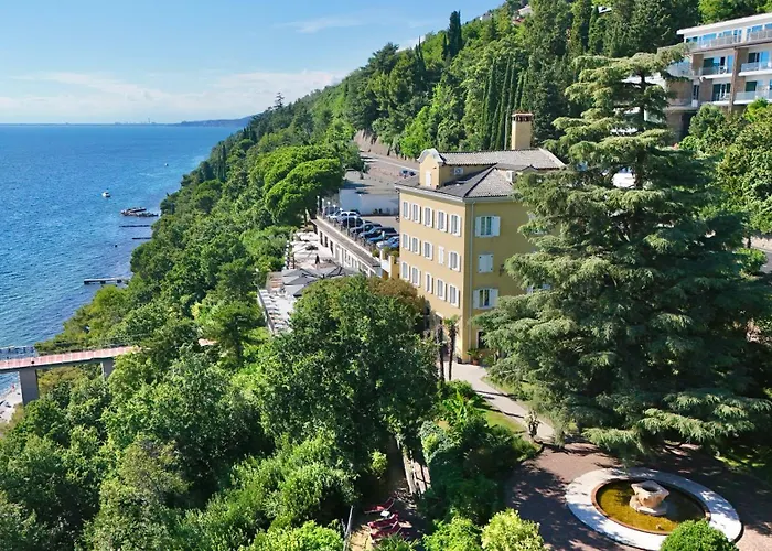 Hotel Riviera & Maximilian'S Triëst