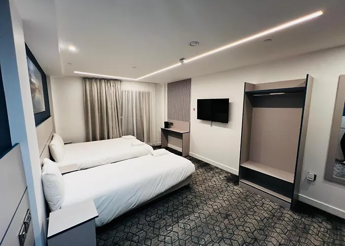 Ilford Grand Hotel
