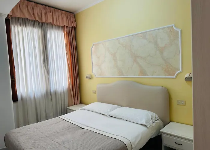 Hotel Linda