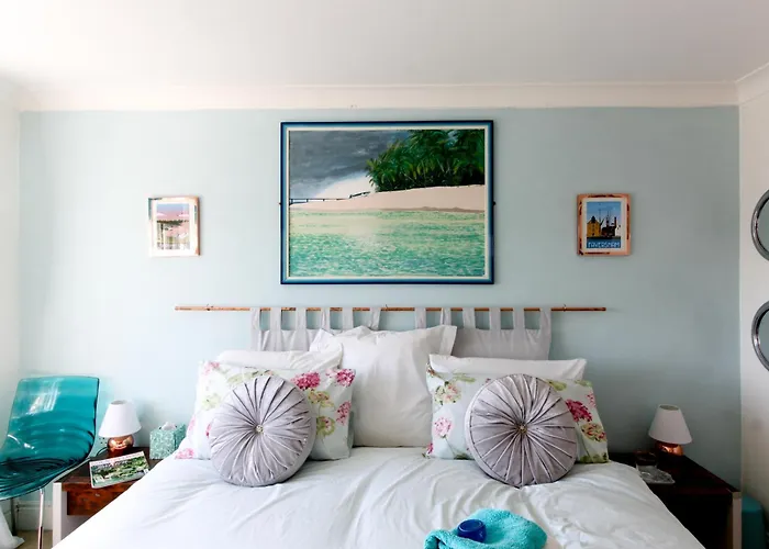 Faversham Creekside Bed And Breakfast