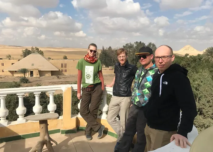 Sakkara Pyramid Inn Hotel El Hawamdeya