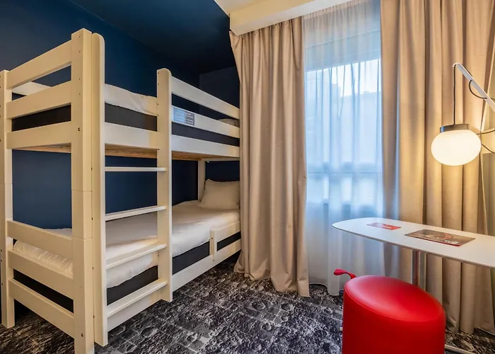 Hotel Ibis La Rochelle Centre Historique