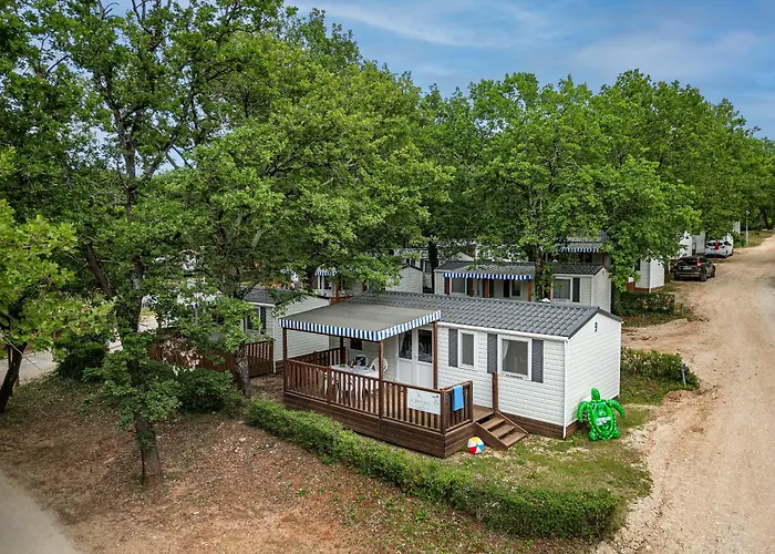 Albatross Mobile Homes On Valamar Camping Lanterna Tar-Vabriga