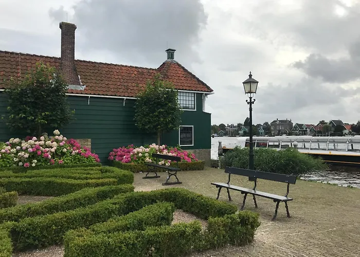 Stay Overnight At Windmill Village Zaanse Schans - Amsterdam Zaandam