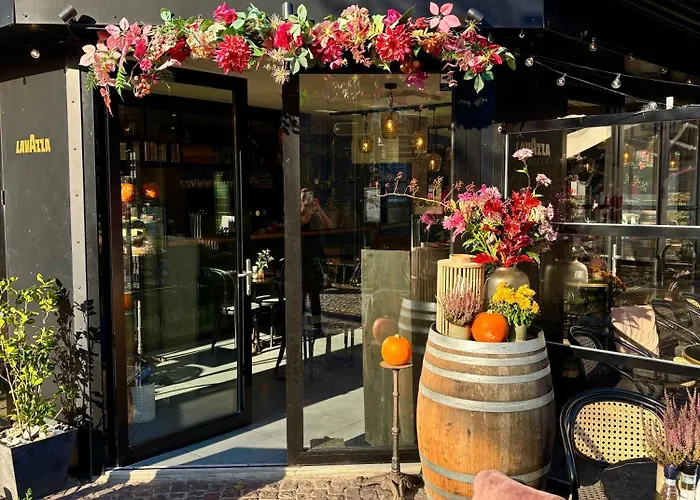 Boutique Hotel LE•BAR