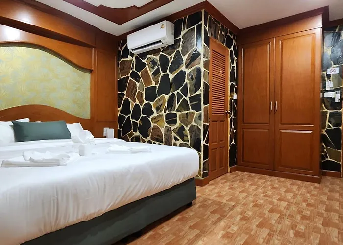 Arya Suites Patong Beach