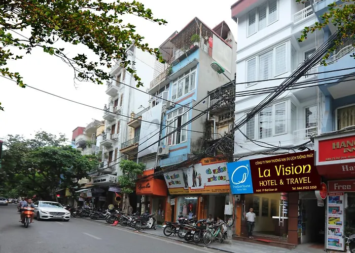 The Sinh Tourist Hotel & Travel