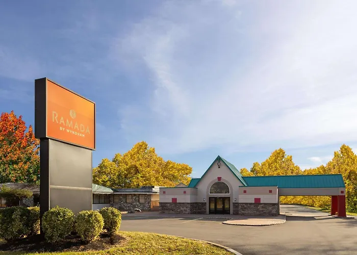 Hotel Ramada By Wyndham Parsippany