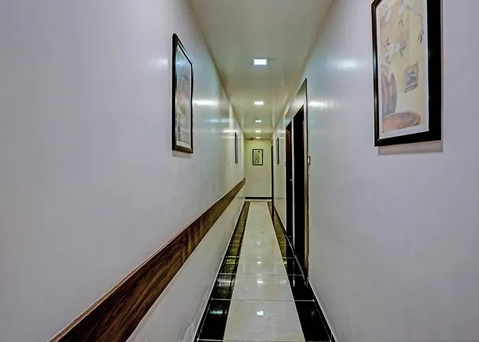 Hotel O Blue Inn Residence Near R City Mall