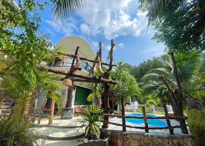 AC 2 Resort Ko Tao