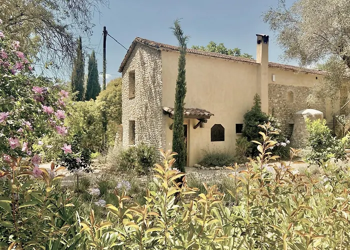 Toile Blanche Hotel Saint-Paul-de-Vence