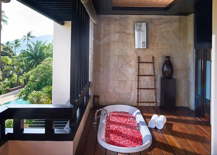 Renaissance Koh Samui Resort & Spa Lamai Beach 