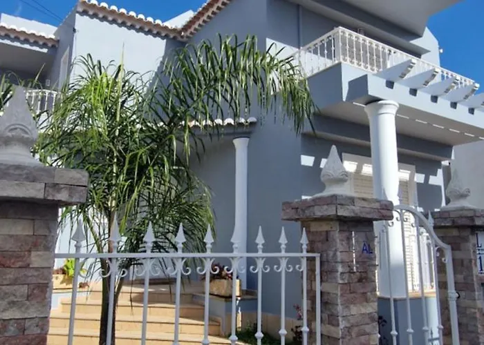 Dona Ana Guesthouse