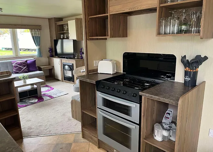 275 - Butlins Skegness, Pet Friendly And Wifi - Meadow Lakes Caravan & Lodge Hire