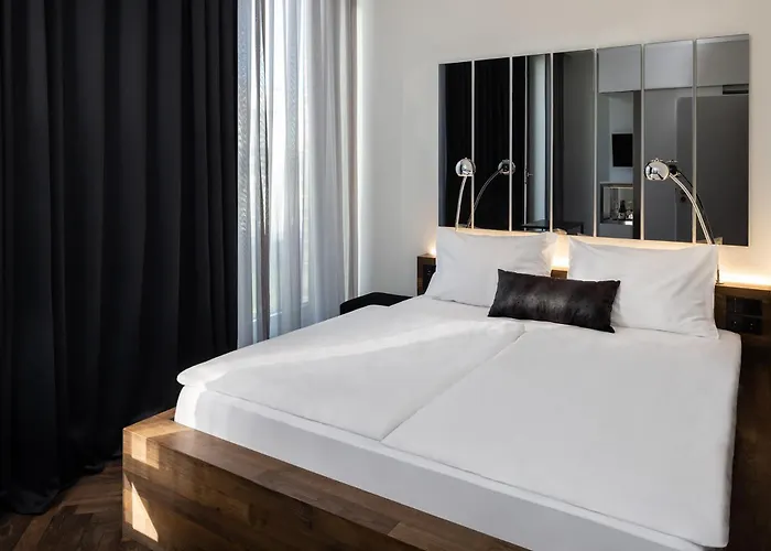 Hotel Amano Grand Central
