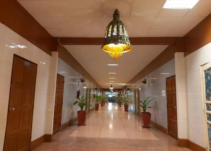 Suriwong Chumphon Hotel