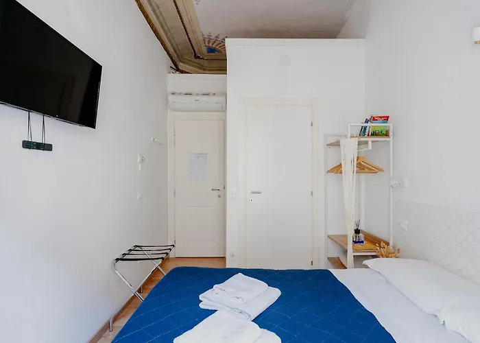 Florence Rooms