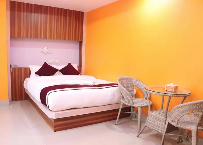 Om Tandoori Hotel