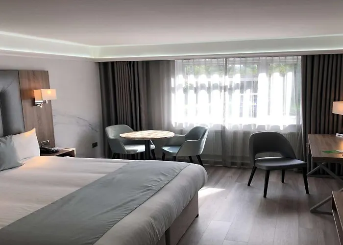 Best Western Premier Heronston Hotel & Spa Bridgend 