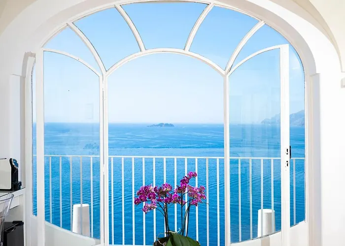 Villa Santa Chiara Positano Suites