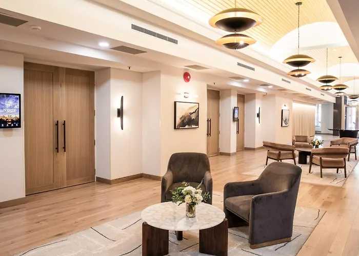 Norwood Hotel