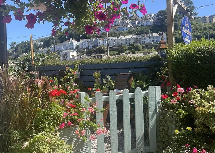 Little Mainstone Guest House