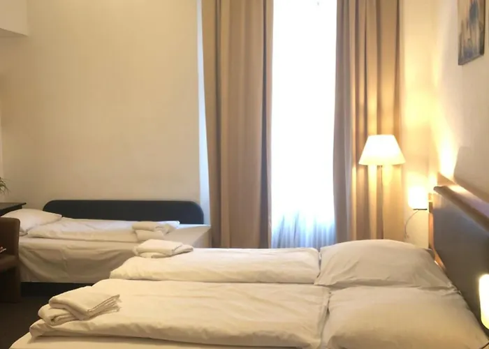 Hotel Adam