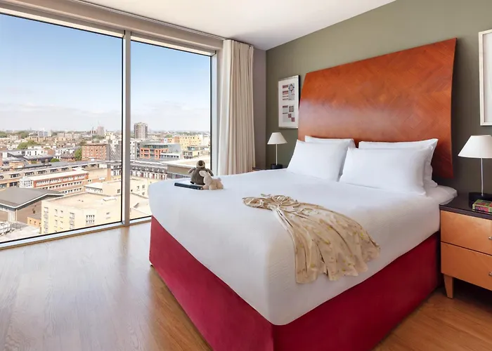 Marlin Aldgate Tower Bridge Aparthotel Londres