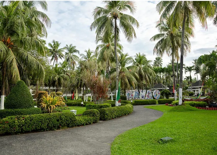Waterfront Insular Hotel Davao Stadt