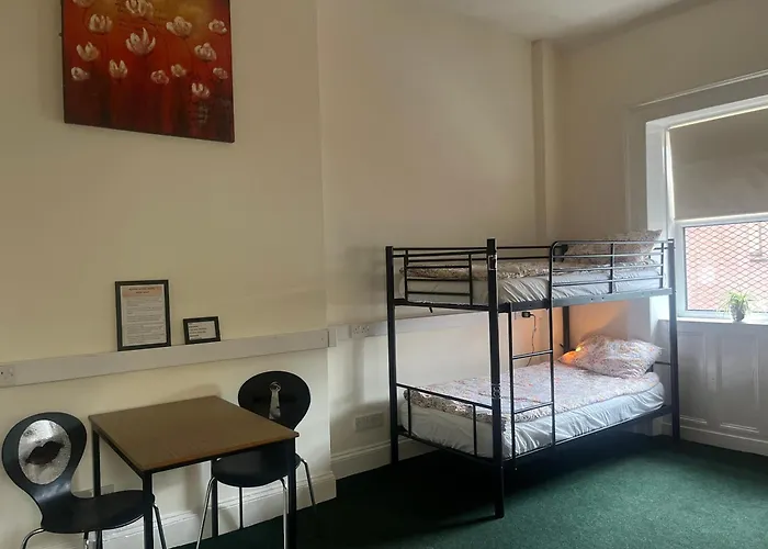 Botanic Avenue Hostel Less Than A Mile From The City Centre