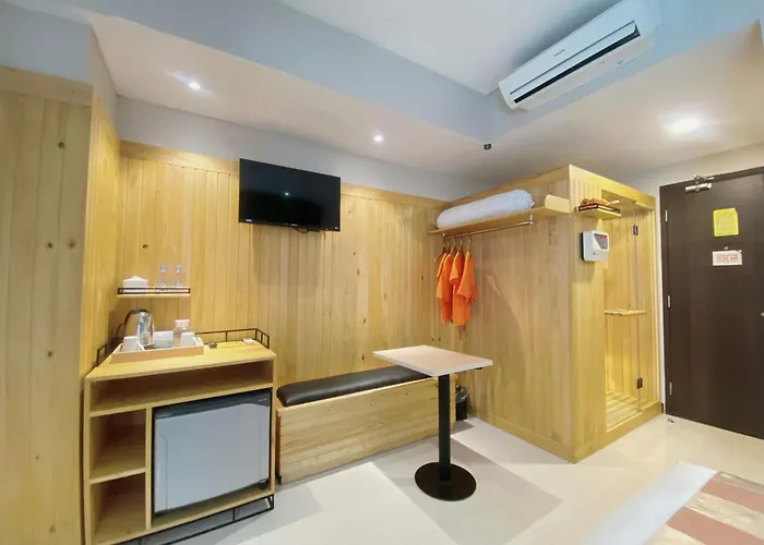 Verse Lite Hotel Gajah Mada