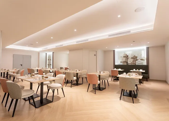 Eurostars Cristal Palace