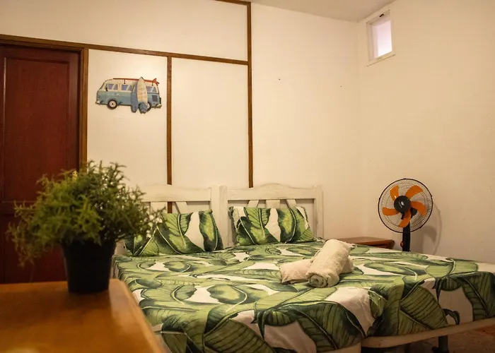 Hostel Banana Surf House