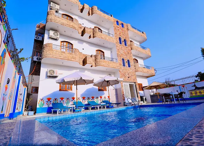 Sunwing House