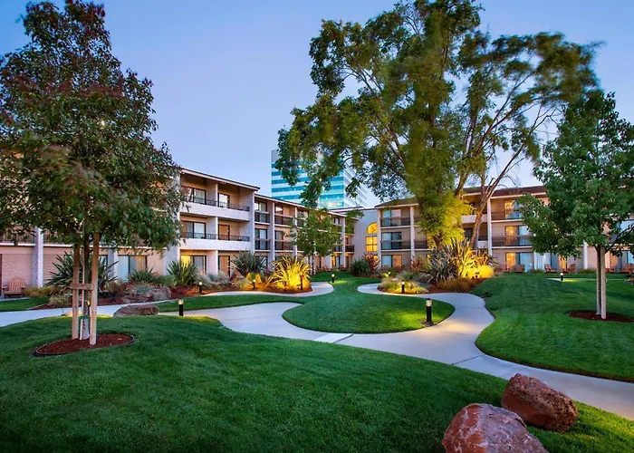 Hotel Santa Clara Marriott