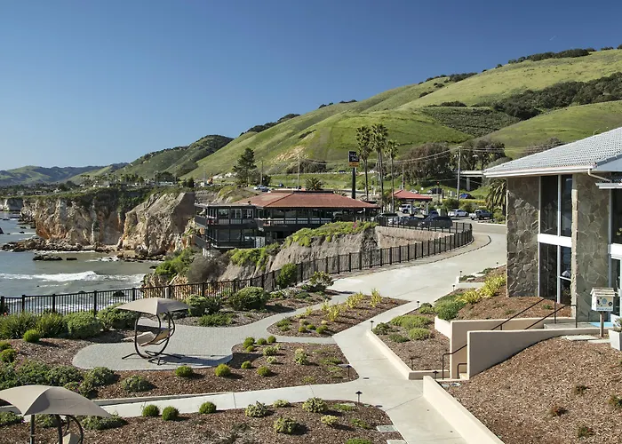 Shore Cliff Hotel