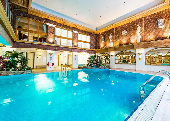 Parkway Hotel & Spa Cwmbran