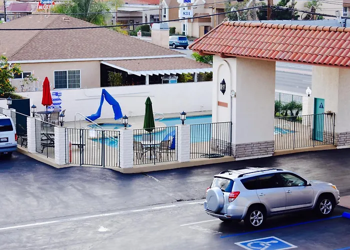 Days Inn By Wyndham Anaheim Near The Park