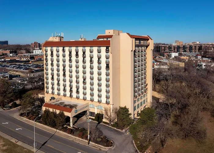 Embassy Suites By Hilton Kansas City Plaza