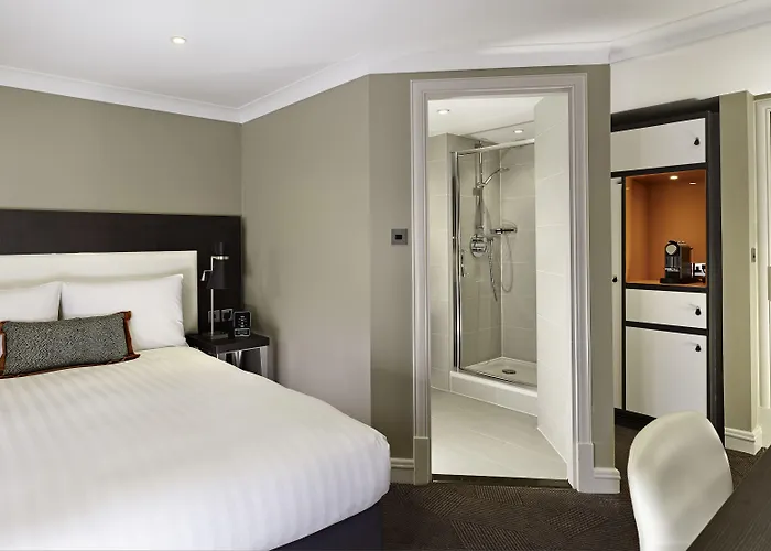 Doubletree By Hilton London Ealing