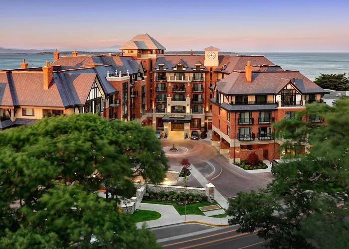 Oak Bay Beach Hotel